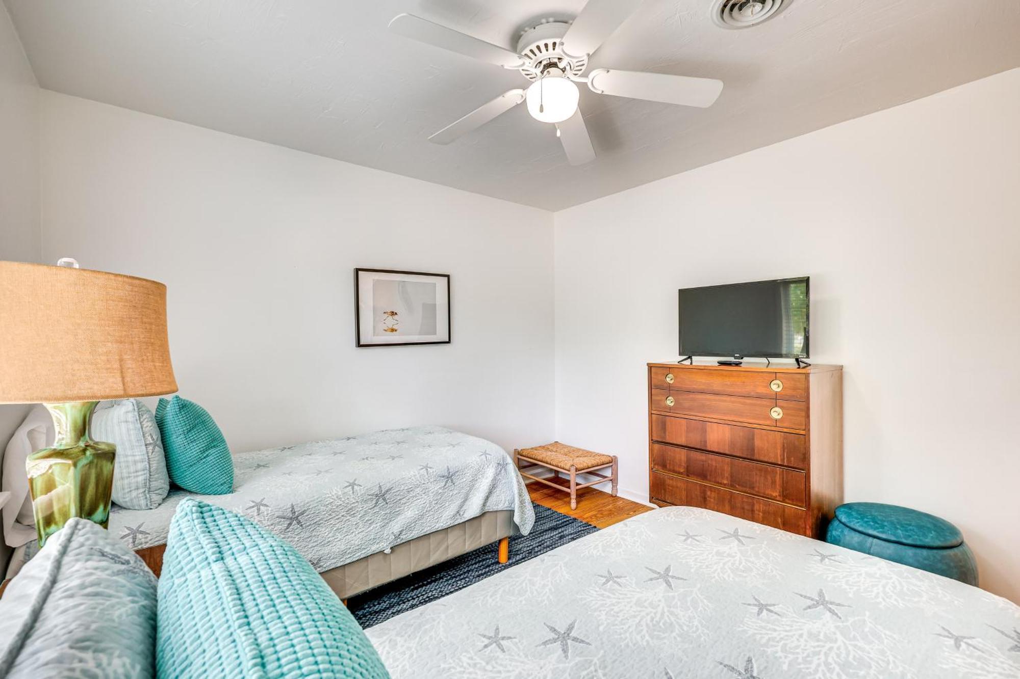 Oak Island Cottage Minutes To Long Beach! ภายนอก รูปภาพ