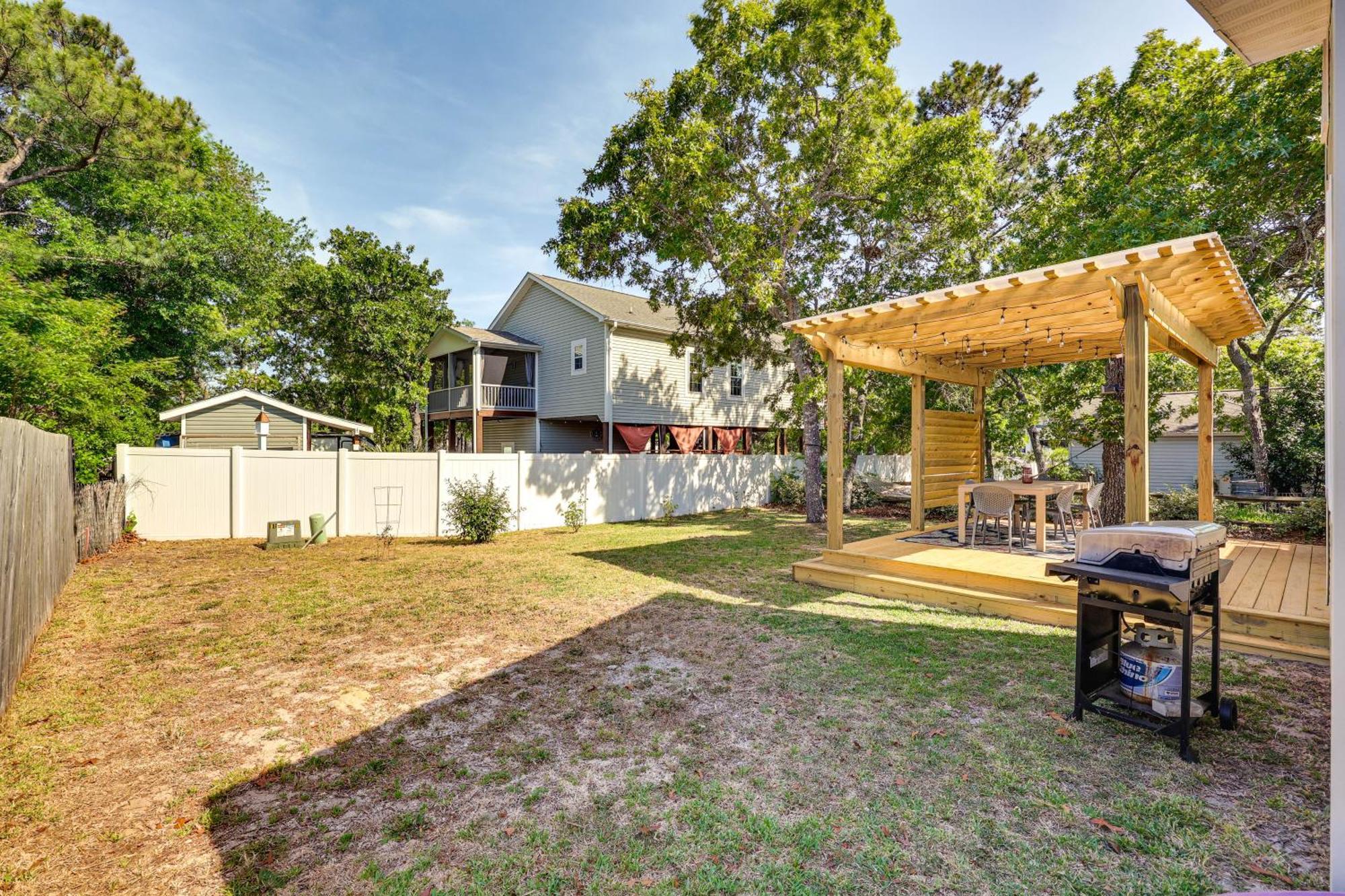 Oak Island Cottage Minutes To Long Beach! ภายนอก รูปภาพ